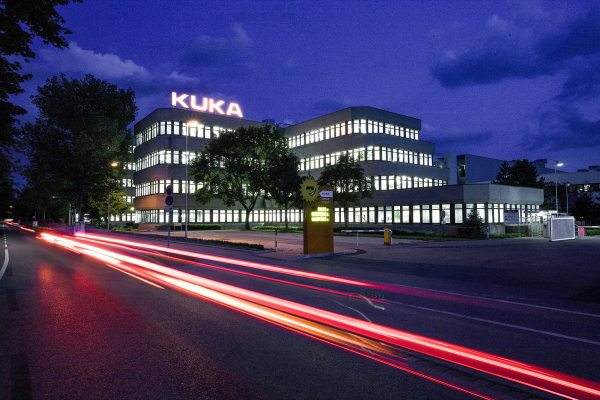 Aufbau Kältezentrale und Werksnetz in Augsburg